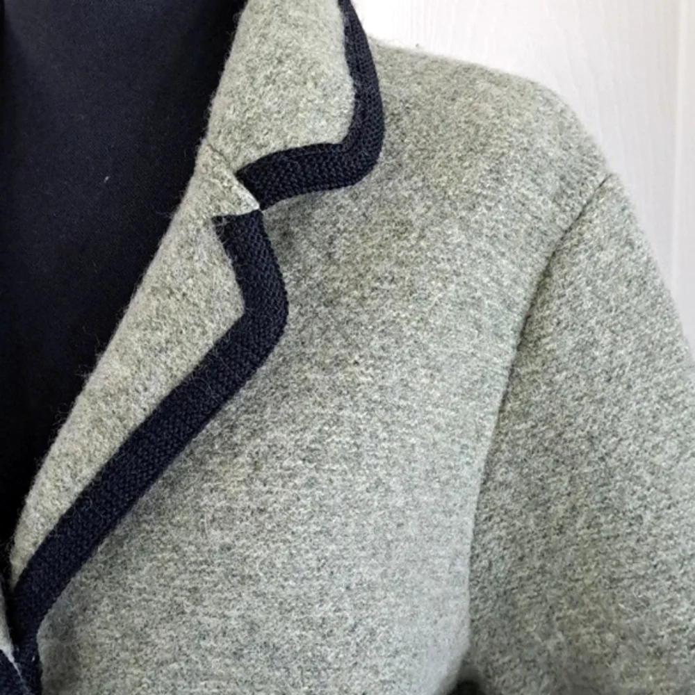 Vintage Geiger Collections Size 40 Pure New Wool Chunky Cardigan Jacket Sweater - Picture 2 of 11